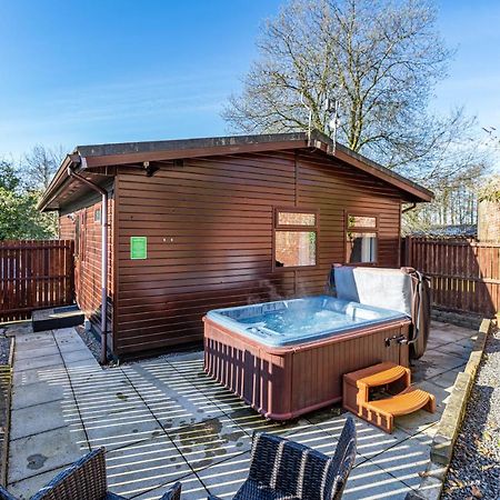 Bluebell Lodge 7 With Hot Tub Newton Stewart Buitenkant foto
