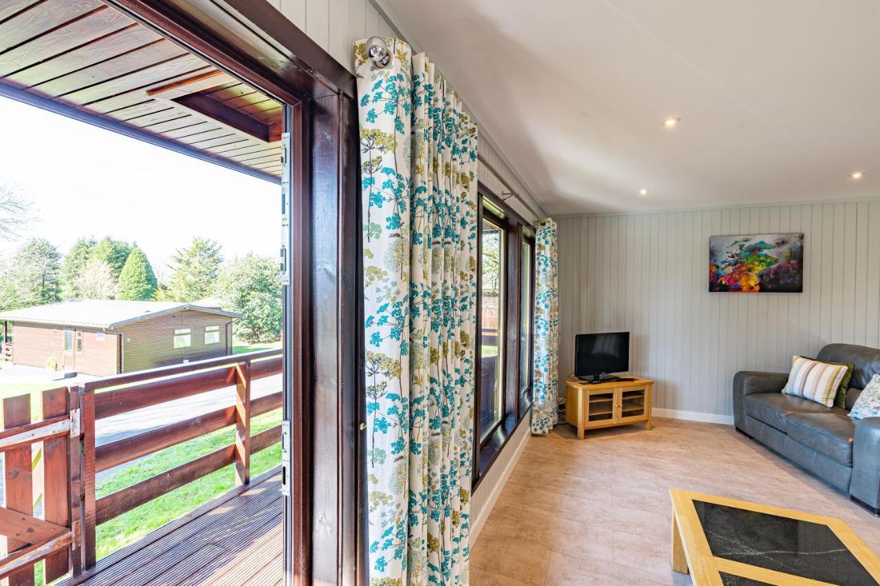 Bluebell Lodge 7 With Hot Tub Newton Stewart Buitenkant foto