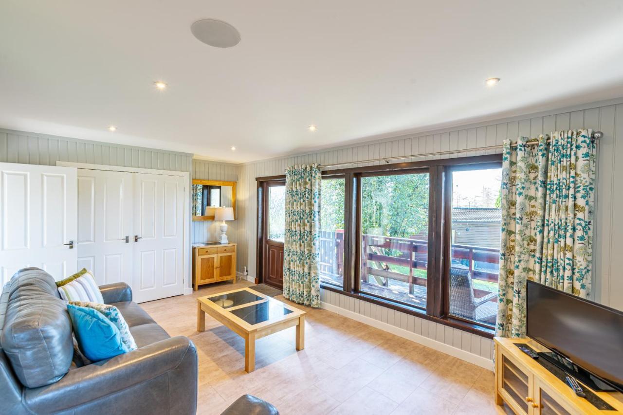 Bluebell Lodge 7 With Hot Tub Newton Stewart Buitenkant foto