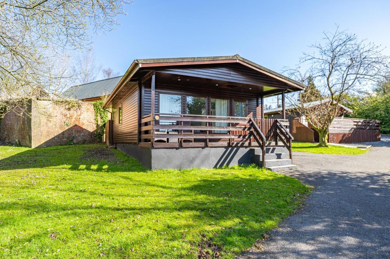 Bluebell Lodge 7 With Hot Tub Newton Stewart Buitenkant foto
