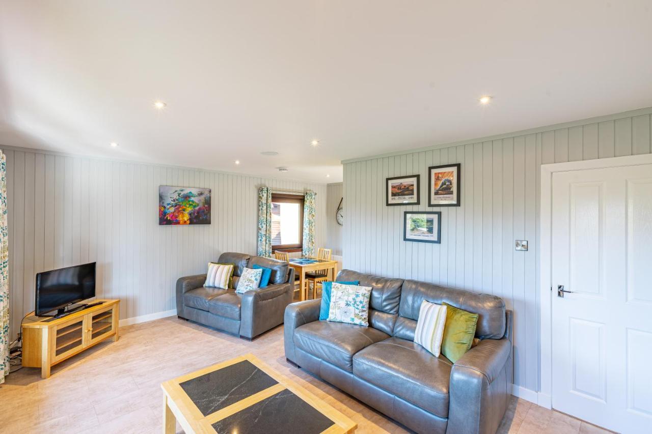 Bluebell Lodge 7 With Hot Tub Newton Stewart Buitenkant foto